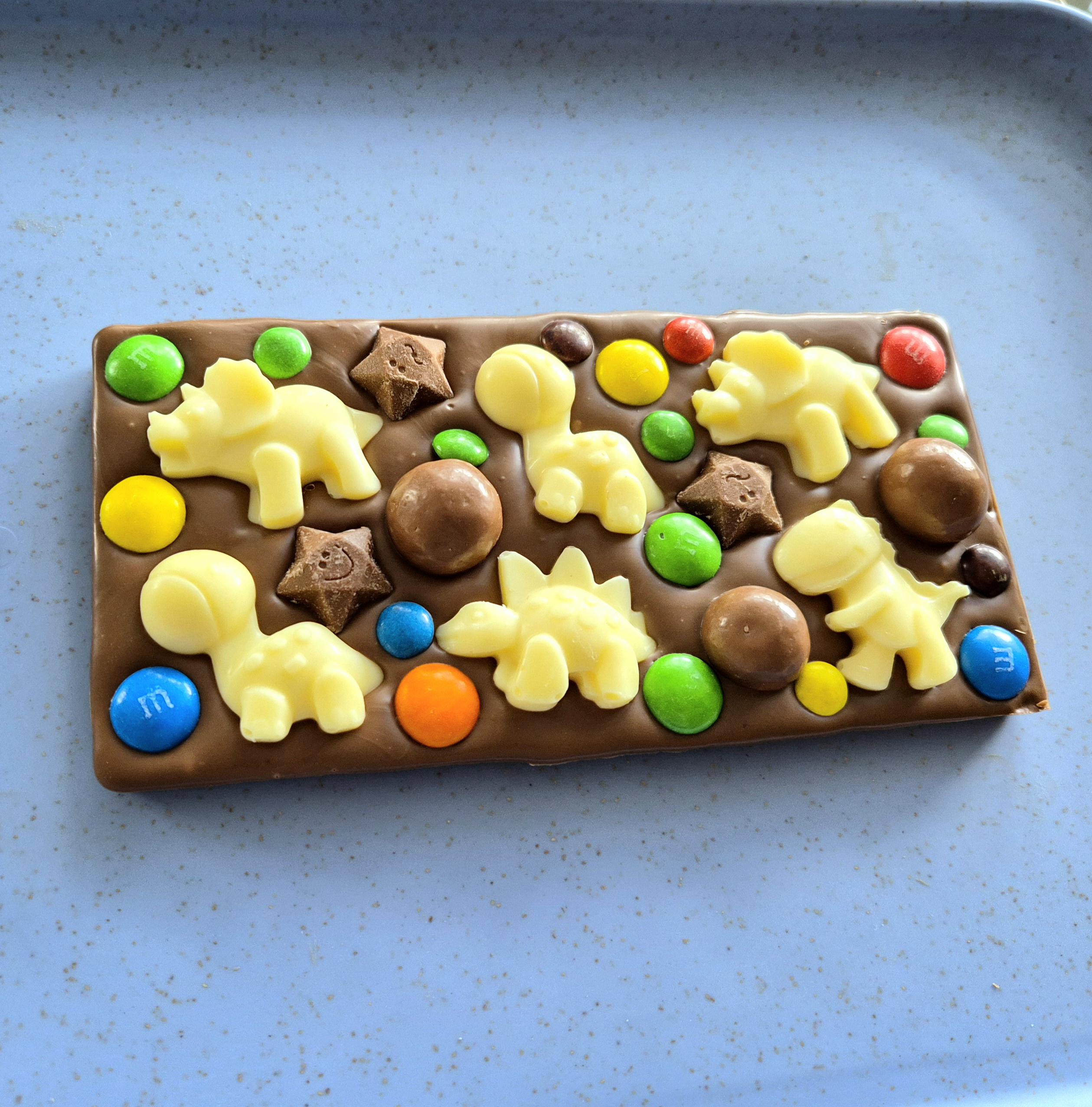 Chocolate Slab with Dinosaurs, Dinos, For small boys and girls